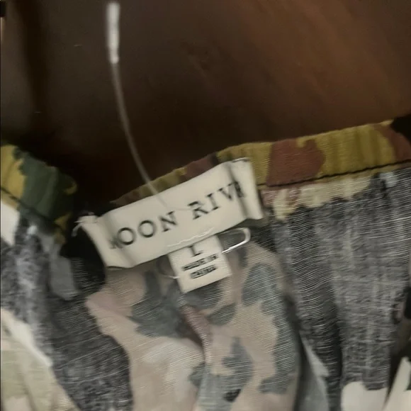 New Moon River White and Yellow Spaghetti Strap Sundress size L 100 % cotton - Picture 13 of 16